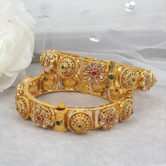  Royal-style Bangles 