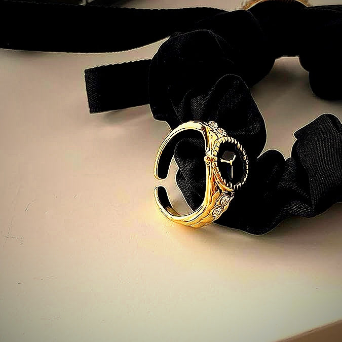 Women's Fashion Watch Quartz Band Ring Watch